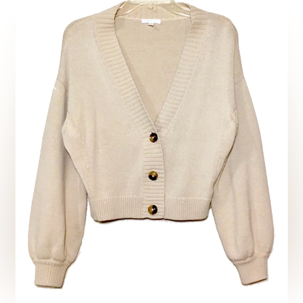 Ribbed V neck cardigan